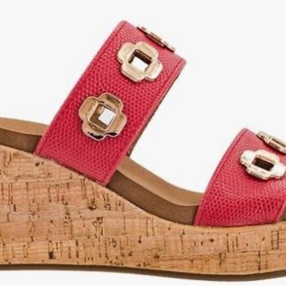 New Corkys Hi Tide Red Sandals with Gold  Accents size 9 - Picture 2 of 8